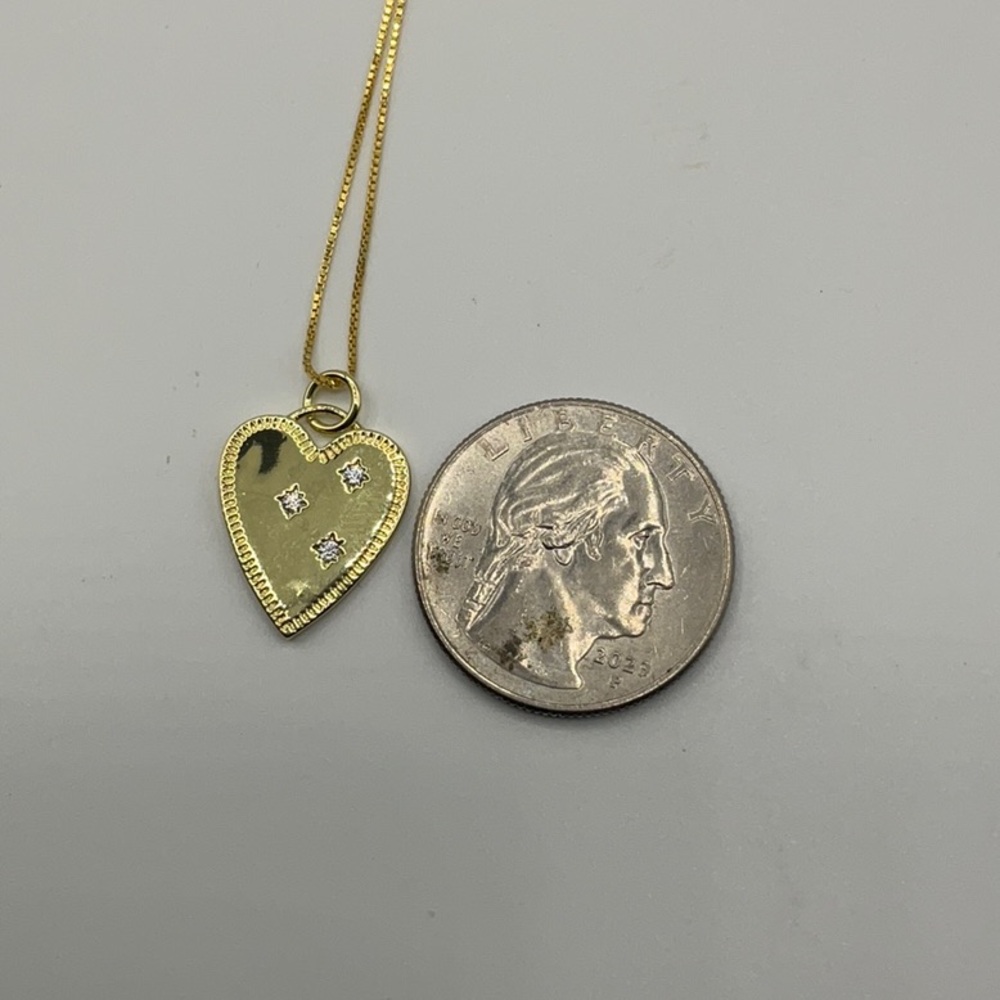 18k Diamond Heart Pendant - Picture 7 of 7